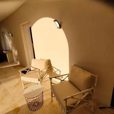 Reve De Panda Avec Sauna Et Jacuzzi Privatif Apartment Abrest